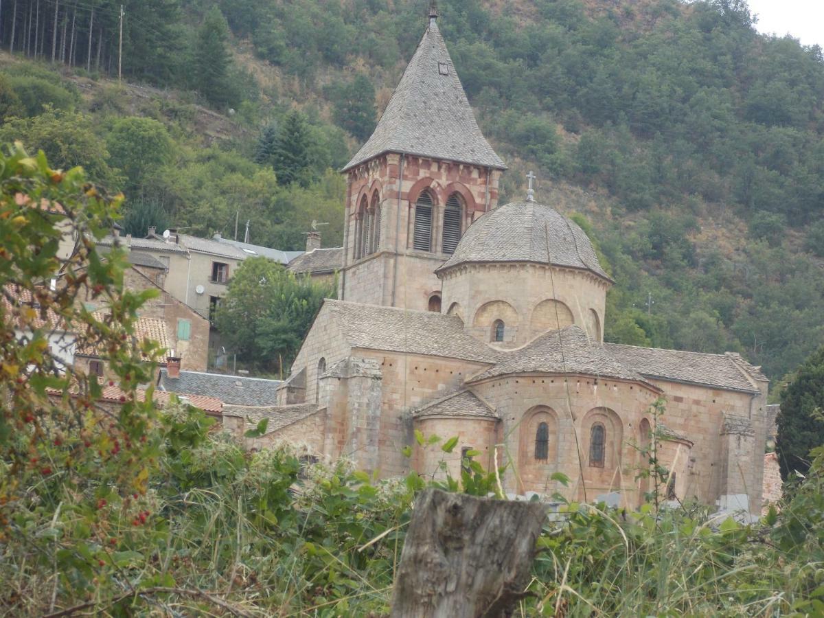 Le Cintrium Bed & Breakfast Viala-du-Tarn Luaran gambar